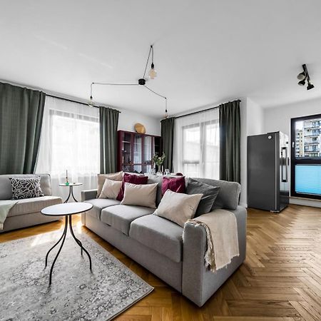 Skierniewicka Apt - Parking, Workspace, Balcony - By Rentujemy Varsavia Esterno foto
