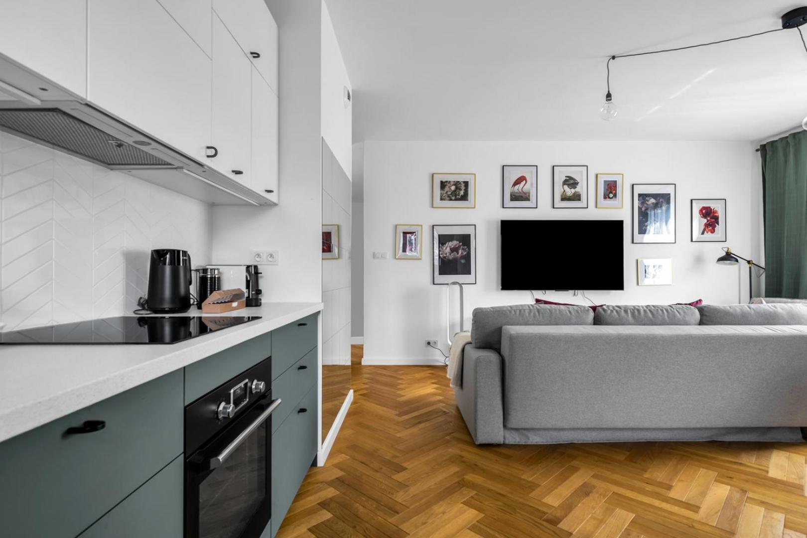 Skierniewicka Apt - Parking, Workspace, Balcony - By Rentujemy Varsavia Esterno foto